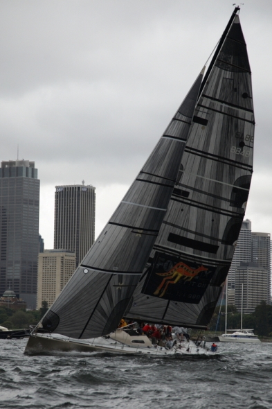 13 яхт выбыли из гонки Rolex Sydney Hobart за первые сутки